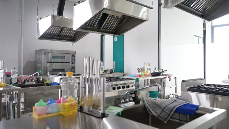 Kitchen Lab Kampus Ciputra Makassar