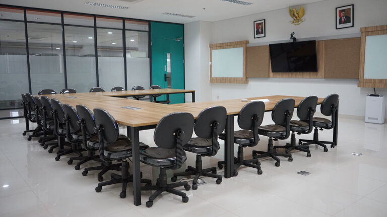 Meeting Room Kampus Ciputra Makassar
