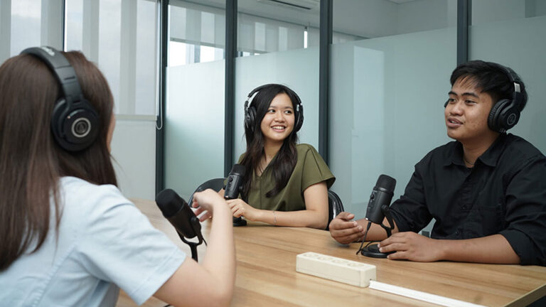 Podcast Room Kampus Ciputra Makassar