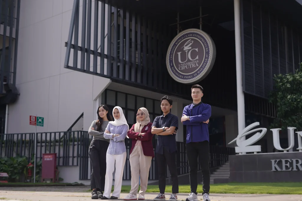 perbedaan universitas, sekolah tinggi & institut